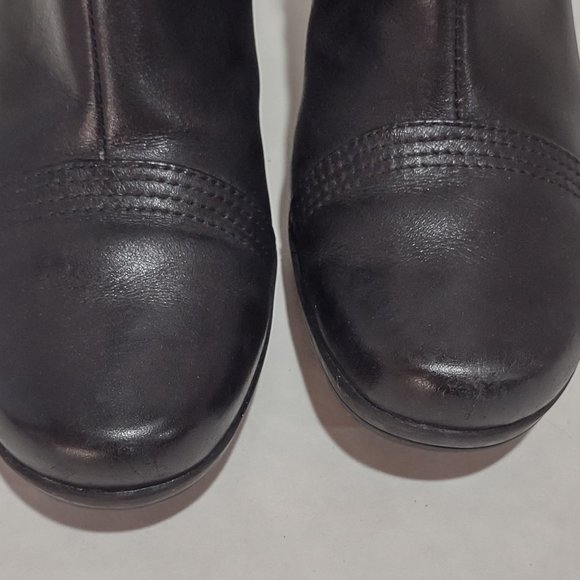 Clarks Black Leather Ankle Boots - Picture 5 of 10